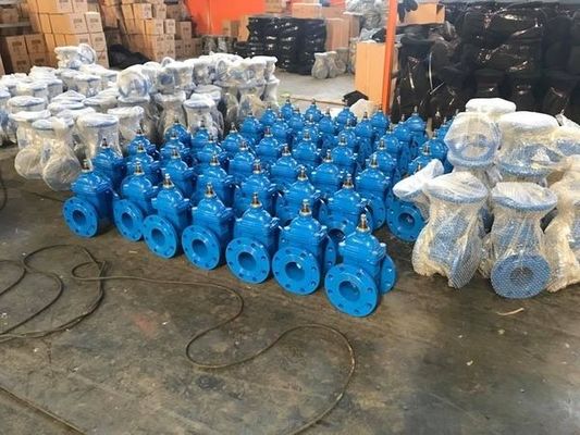 Διαθέσιμη βαλβίδα πύλης OEM BS515 DIN F4 F5 AWWA Ελαστική σφραγίδα μη ανυψωτικού στέλεχους ευέλικτου σιδήρου