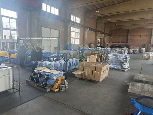 Προσαρμοσμένη εξυπηρέτηση SS304 Ατσάλινη υγιεινή βαλβίδα πεταλούδας με χειροκίνητο μοχλό